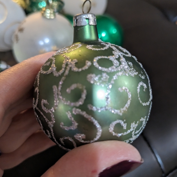 Christmas Tree decorations - Picture 6 of 10